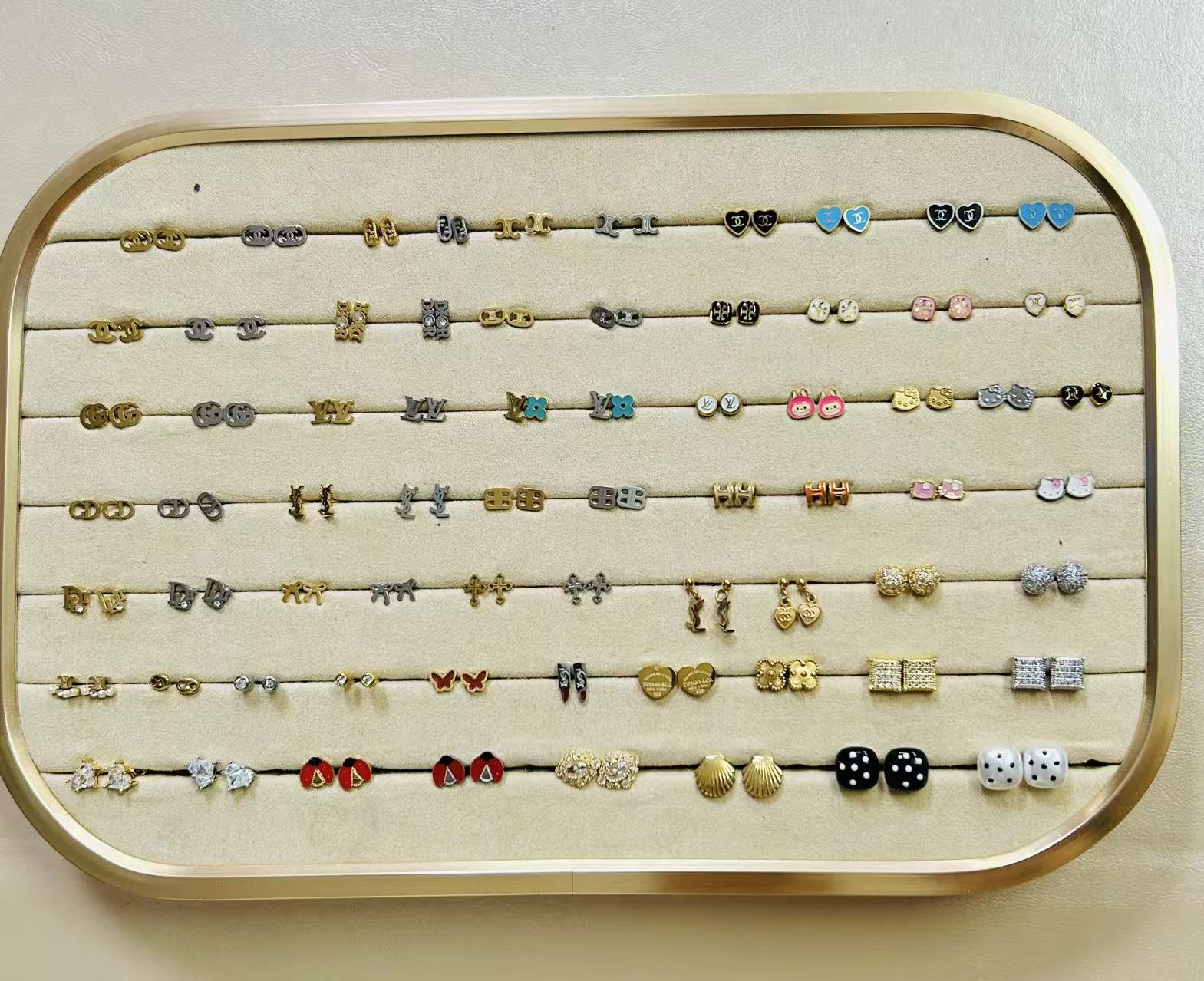 69pcs earring138usd（stainless）